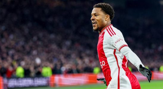 Akpom ist enttaeuscht ueber verpasste Chancen trotz Toren „Manchmal schlaeft