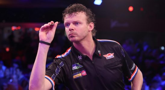 Debuetant Veenstra verbucht bemerkenswerten Sieg bei der World Darts Championship