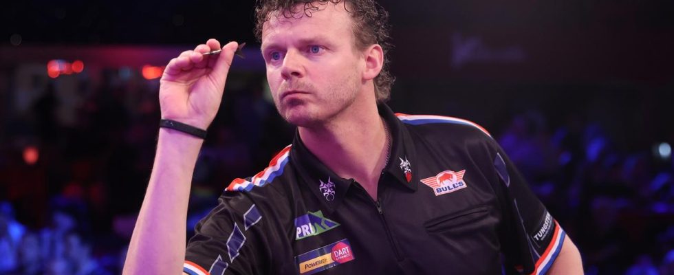 Debuetant Veenstra verbucht bemerkenswerten Sieg bei der World Darts Championship