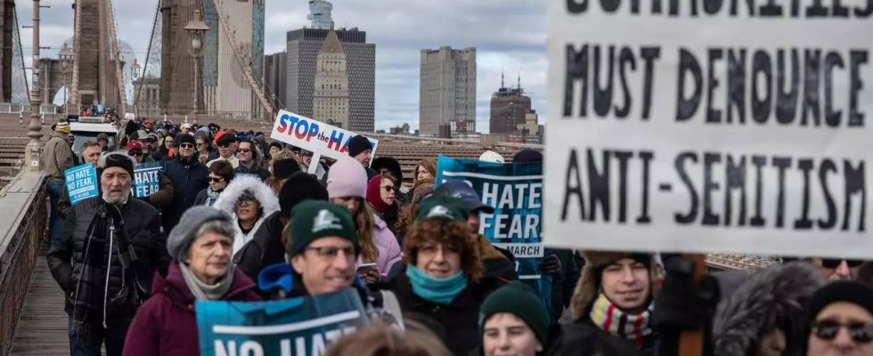 Der US Kongress leitet eine Untersuchung zu Antisemitismus an Spitzenuniversitaeten ein