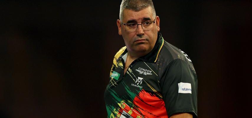 Der niederlaendische Schwede Jeffrey de Graaf macht bei der Darts Weltmeisterschaft