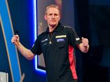 Die Darts Spieler Landman und De Graaf holen sich im Lakeside Finale