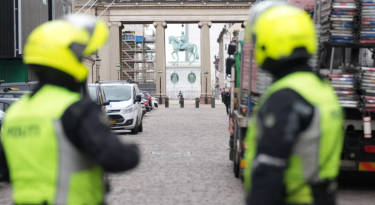 Die daenische Polizei sucht nach Festnahmen immer noch nach vier