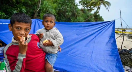 Fast 200 Rohingya strandeten am Strand von Indonesien