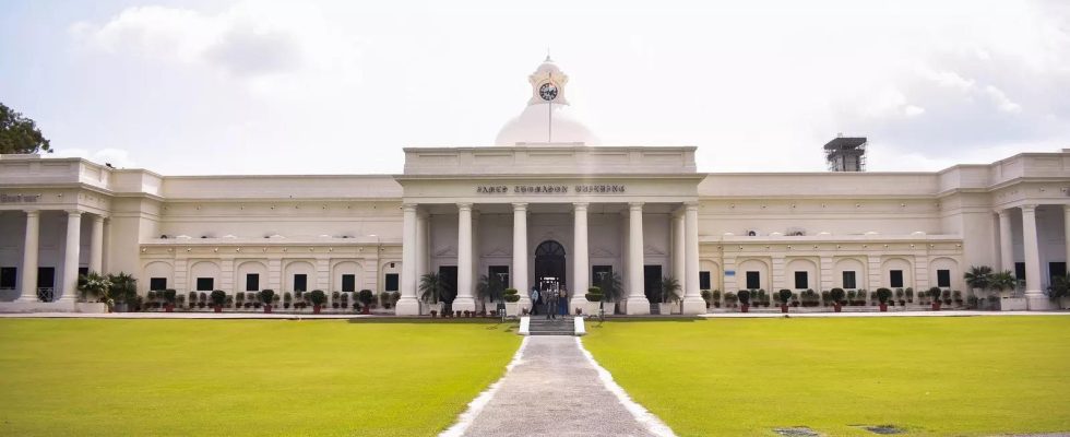 IIT Roorkee Student Die erste Phase des Praktikums endet am IIT Roorkee mit