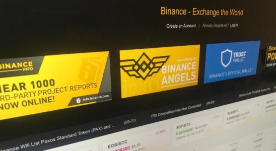 Indische Regierungsbehoerde versucht Binance und Kraken zu blockieren