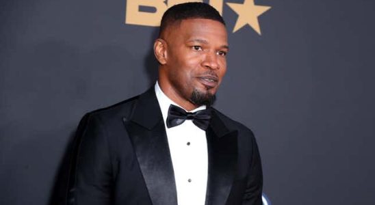 Jamie Foxx tritt zum ersten Mal seit der Gesundheitskrise oeffentlich