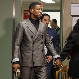 Jury spricht Marvel Star Jonathan Majors des Angriffs auf seine