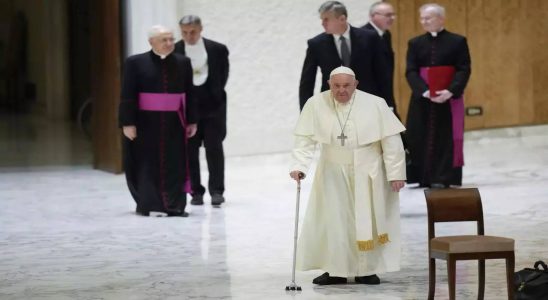 Papst Franziskus Papst Franziskus fordert einen globalen Vertrag zur Regulierung