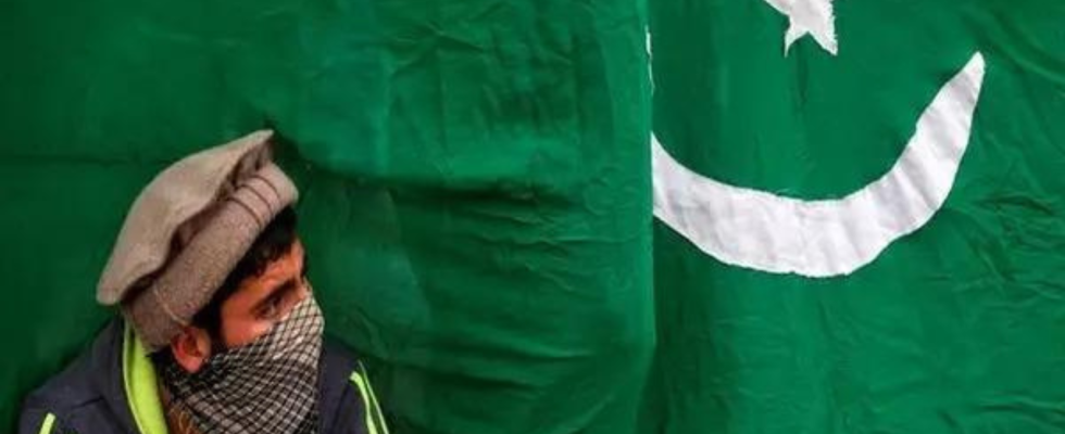 Terroranschlag Sieben Personen wurden bei einem Terroranschlag im pakistanischen Gilgit