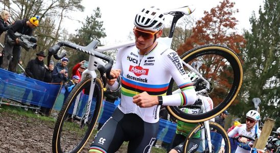 Ueberlegener Van der Poel spielt im ersten Cyclocross der Saison