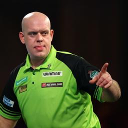 Van Gerwen gewaehrt seinem Gegner zwei Legs und erreicht die