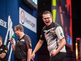 Wattimena schlaegt Sherrock bei der World Darts Championship Zonneveld uebersteht