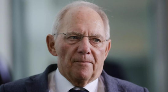 Wolfgang Schaeuble Der deutsche politische Schwergewichtler Wolfgang Schaeuble ist im