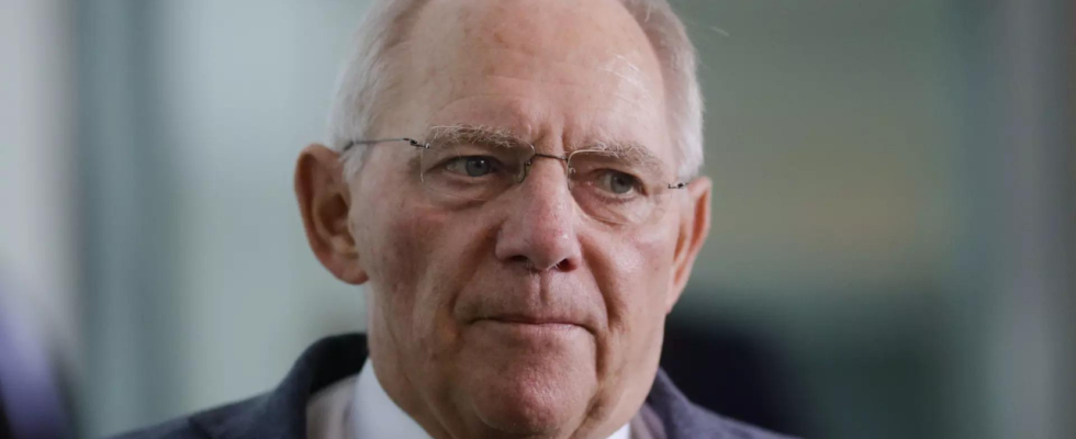 Wolfgang Schaeuble Der deutsche politische Schwergewichtler Wolfgang Schaeuble ist im