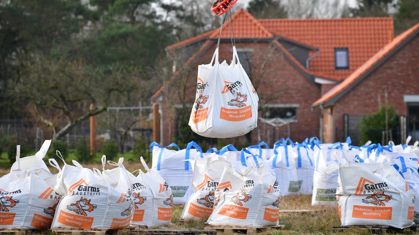 1704277397 826 Regenfaelle und Stuerme sorgen auch jenseits der Grenze fuer Ueberschwemmungen