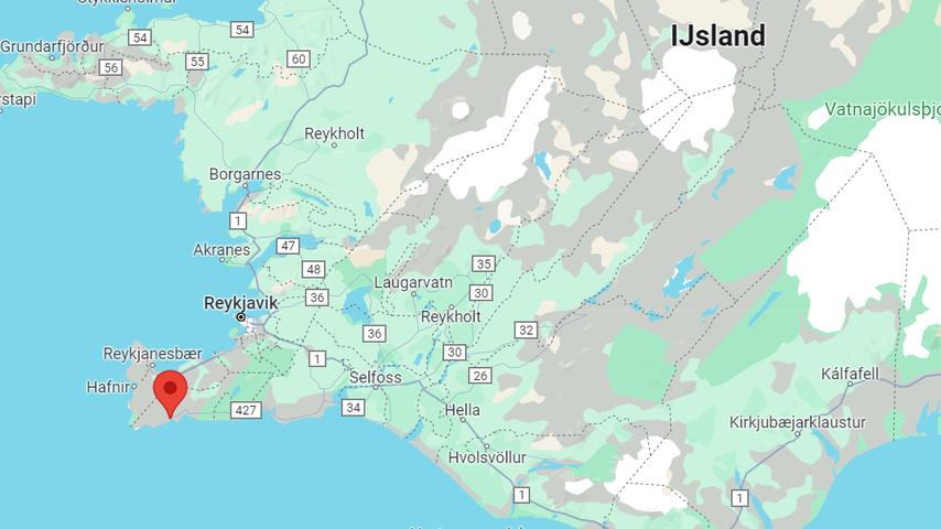 1705247994 776 Lava erreicht Fischerdorf in Island mehrere Haeuser fangen Feuer