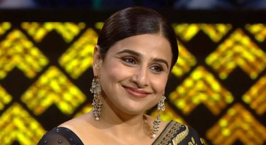 Anschauen Vidya Balan setzt sich gegen Online Betrug auf Heiratsseiten ein