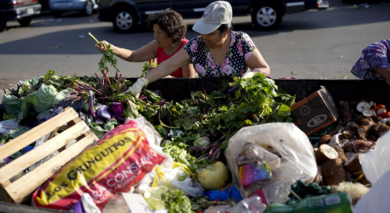 Argentiniens jaehrliche Inflationsrate steigt auf 2114 den hoechsten Stand