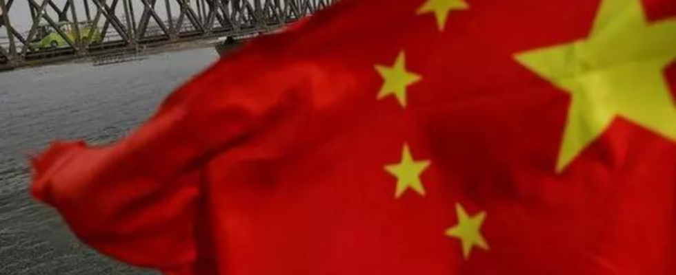 Chinas Wirtschaft steht vor einer Verlangsamung da das Wachstum ins