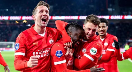 Der PSV setzt sich gegen den FC Twente durch und