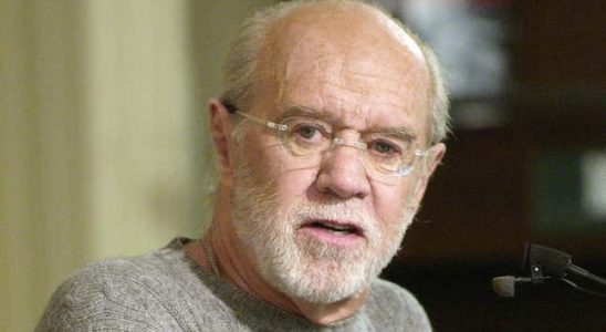 George Carlins Familie verklagt die Schoepfer dieser schrecklichen George Carlin KI