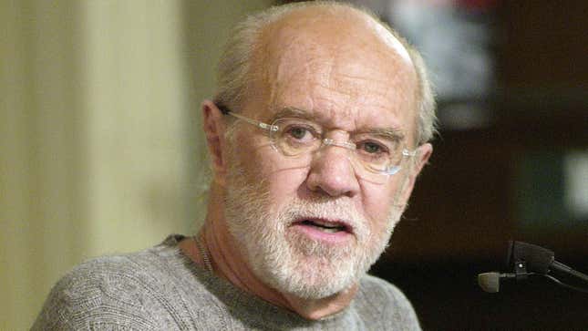 George Carlins Familie verklagt die Schoepfer dieser schrecklichen George Carlin KI