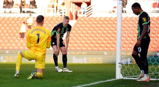 Kluivert Matchwinner bei Bournemouth im FA Cup ungeschicktes Eigentor Van Hecke