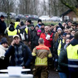 Mantel eines seit Weihnachten vermissten Teenagers gefunden grosse Suche eingeleitet