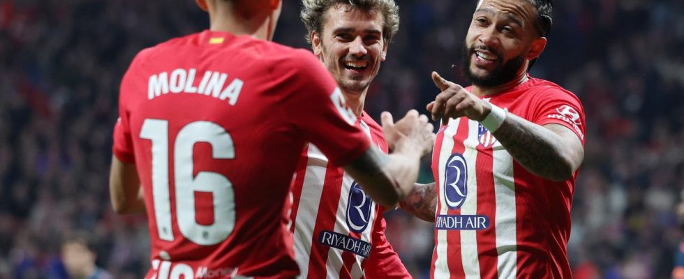 Memphis punktet zum Sieg bei Atletico Madrid PSG verschenkt 20 Fuehrung