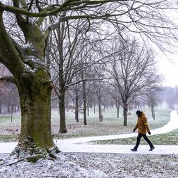 Nass Schnee und Hagel sorgen im ganzen Land fuer Code Gelb