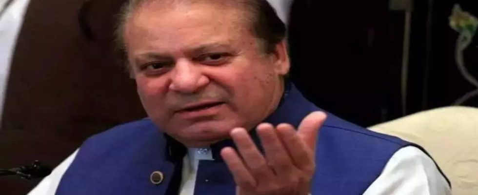 Nawaz Sharif Die Annahme der Nominierungspapiere von Nawaz Sharif fuer