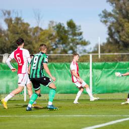 Reservisten Ajax mit miesem Spielrueckstand im Trainingsspiel gegen den deutschen