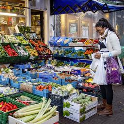 Sparen Sie indem Sie saisonal essen Vermeiden Sie teuren Winterblumenkohl