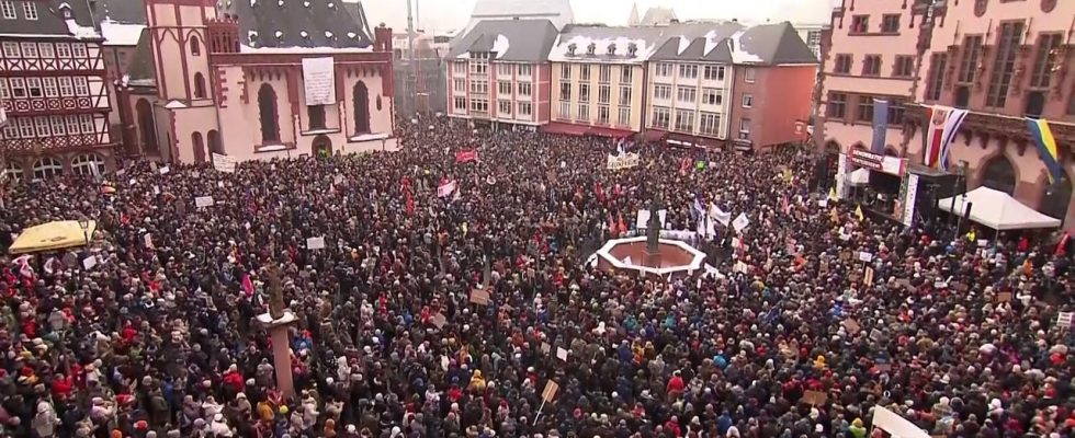 Wieder einmal sind Zehntausende Menschen gegen die extreme Rechte in