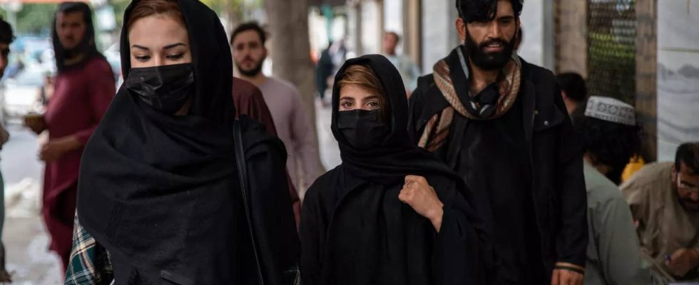 „Sie haben islamische Werte verletzt Taliban verhaften Frauen in Afghanistan