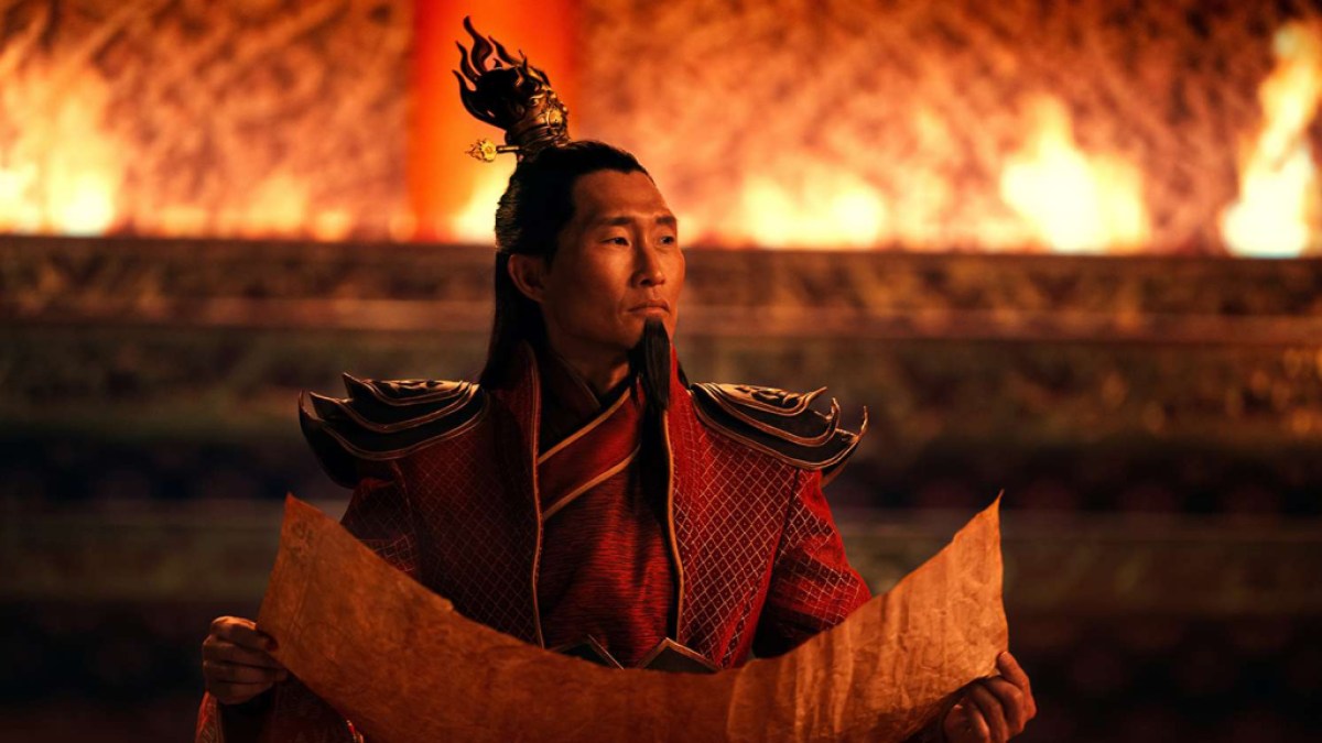 Daniel Dae Kim als Feuerlord Ozai in Avatar: The Last Airbender.  Dieses Bild ist Teil eines Artikels darüber, warum die Änderung von Sozins Komet in Avatar: The Last Airbender von Netflix ein großer Fehler ist.