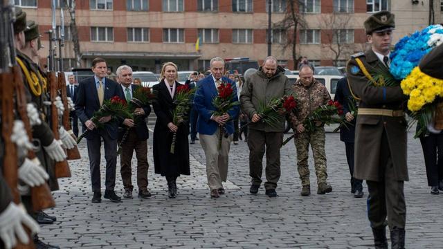 1708766994 232 Live Ukraine Gedenken an die Opfer von zwei Jahren Krieg