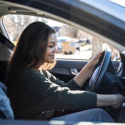 8 von 10 Menschen haben noch einen Fuehrerschein aber mehr