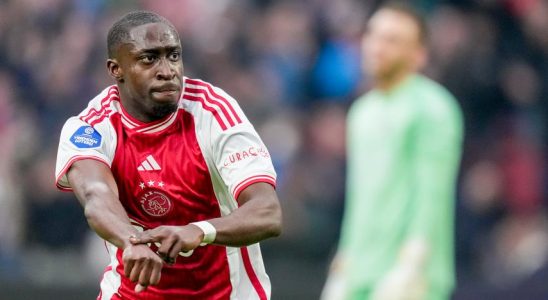 Ajax erlebt erneut ein dramatisches Eredivisie Wochenende mit einem Unentschieden gegen