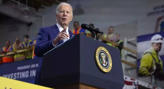 Biden wirbt nach knappem Sieg im Jahr 2020 um Waehler