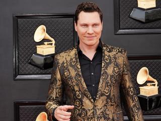 DJ Tiesto sagt Super Bowl Auftritt aus familiaeren Gruenden ab