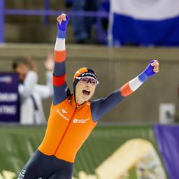 Femke Kok laeuft mit niederlaendischem Rekord zum neuen Weltmeistertitel ueber