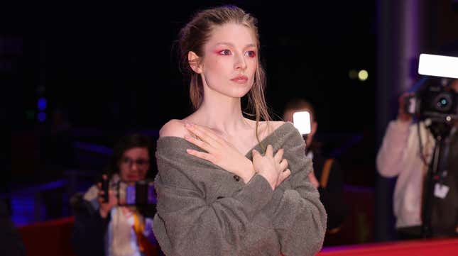 Hunter Schafer wurde bei Protesten gegen den Waffenstillstand festgenommen