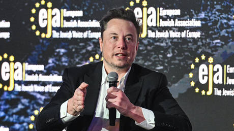 Musk stimmt zu dass der Ukraine Konflikt ein „Krieg der Luegen