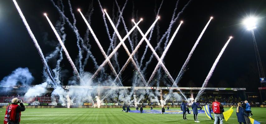 NEC erreicht dank japanischer Tore gegen Cambuur das erste Pokalfinale