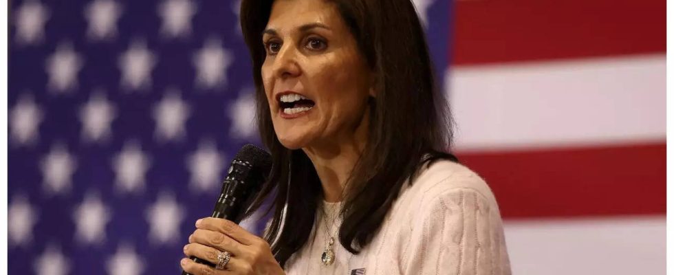 Nikki Haley verspricht im GOP Wettbewerb weiterhin gegen Donald Trump zu