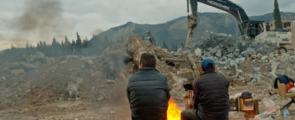 So leben Tuerken jetzt in Hatay wo das Erdbeben letztes