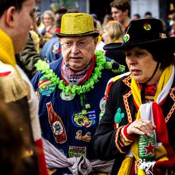 Staedte warnen vor Spitzenandrang im Sueden „Morgen kommt Karneval