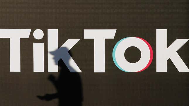 TikTok hat damit begonnen alle Titel der Universal Music Group